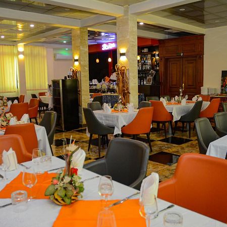 New Heaven Hotel Яунде Екстер'єр фото